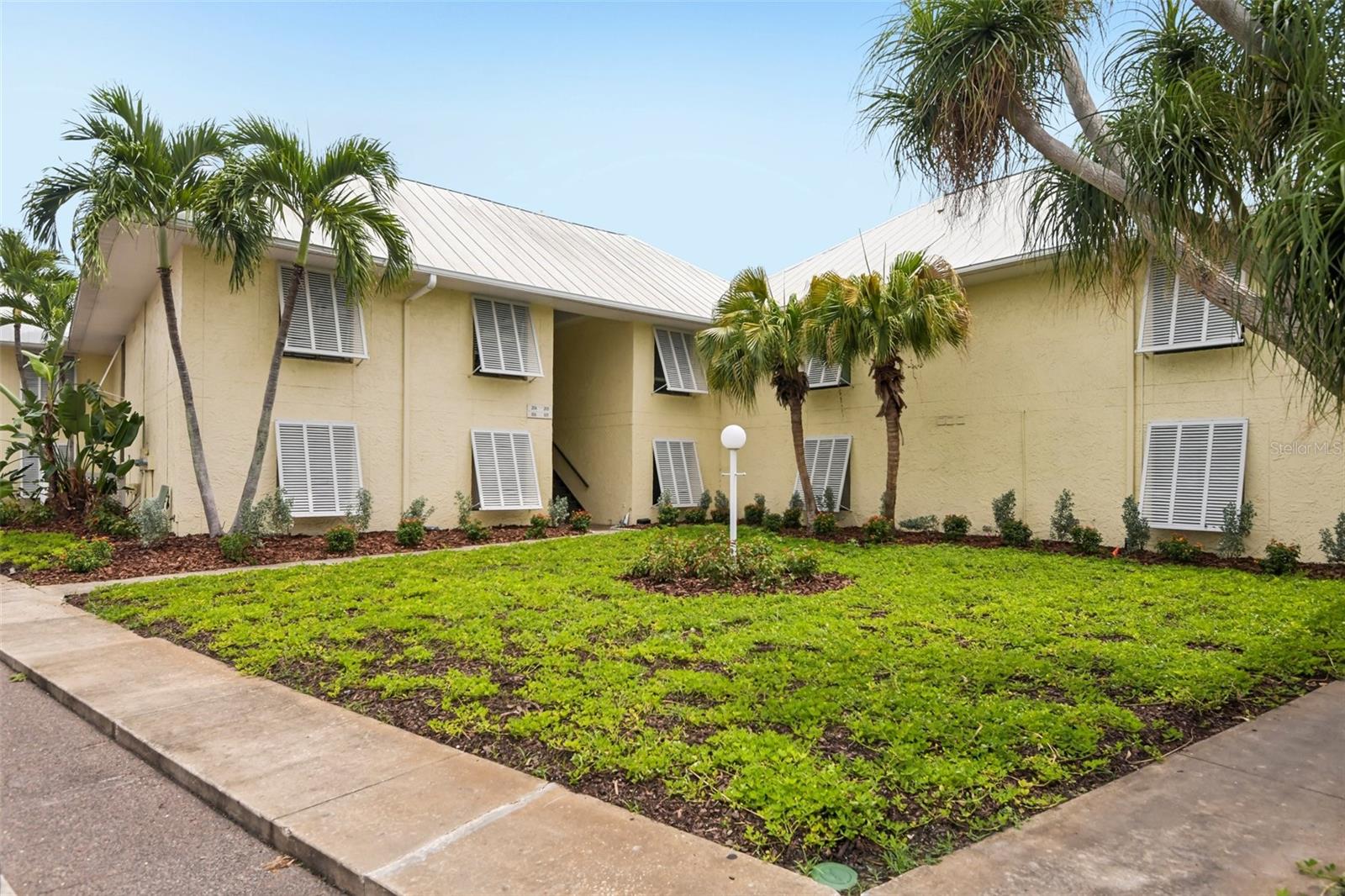 7300 Sunshine Skyway Unit 206, St Petersburg, FL 33711