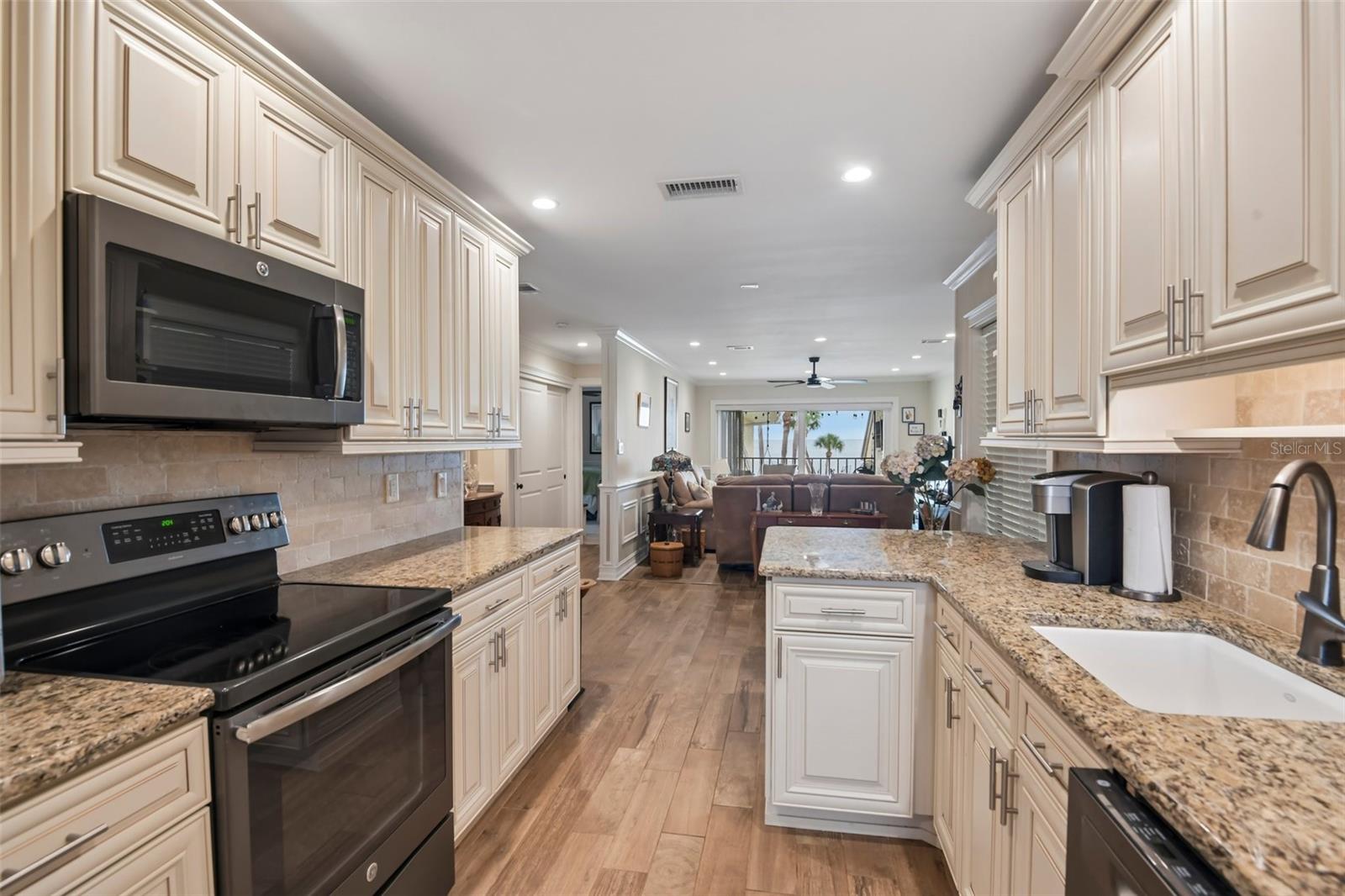 7300 Sunshine Skyway Unit 206, St Petersburg, FL 33711