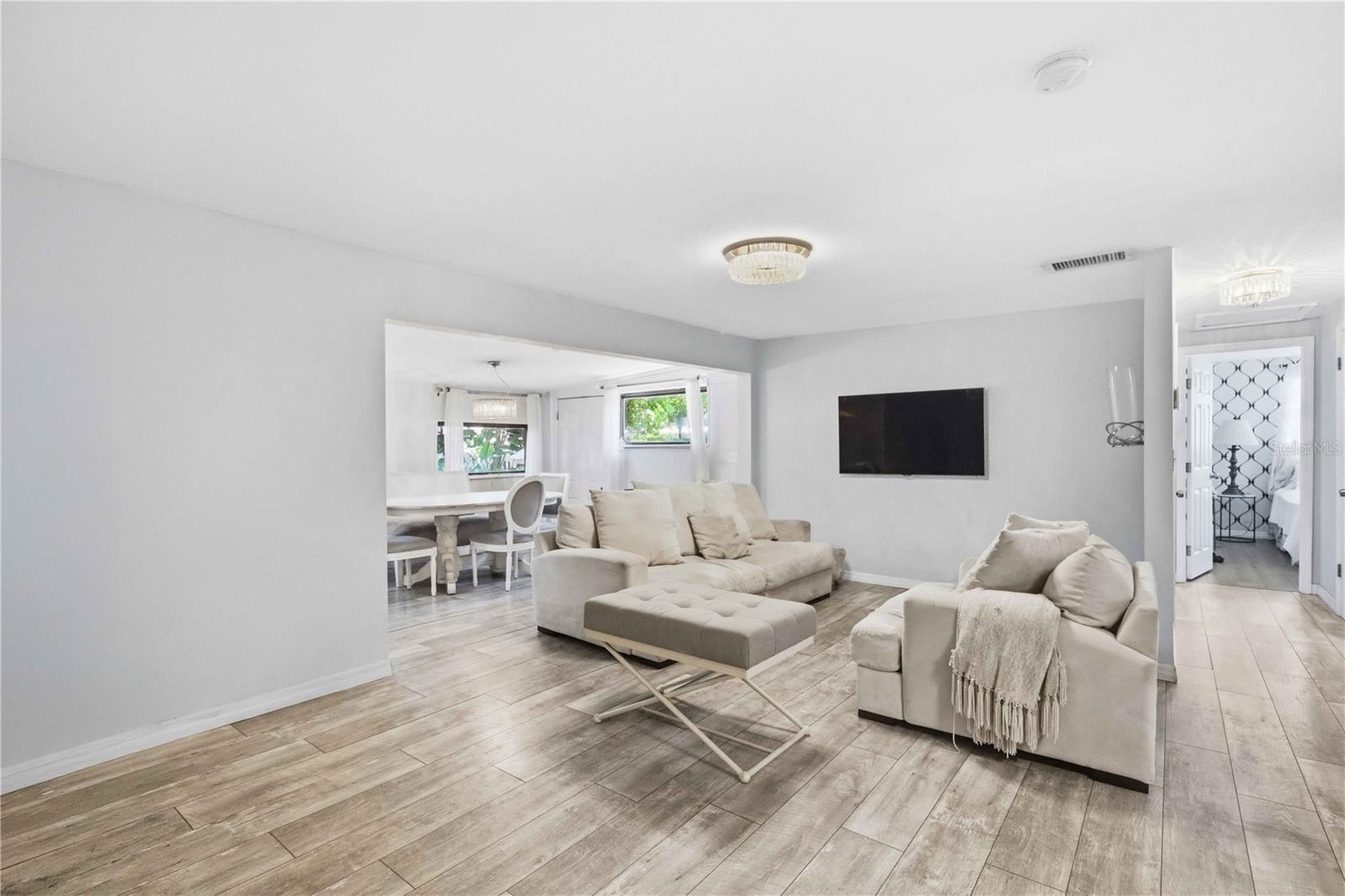 603 60th, Bradenton, FL 34207