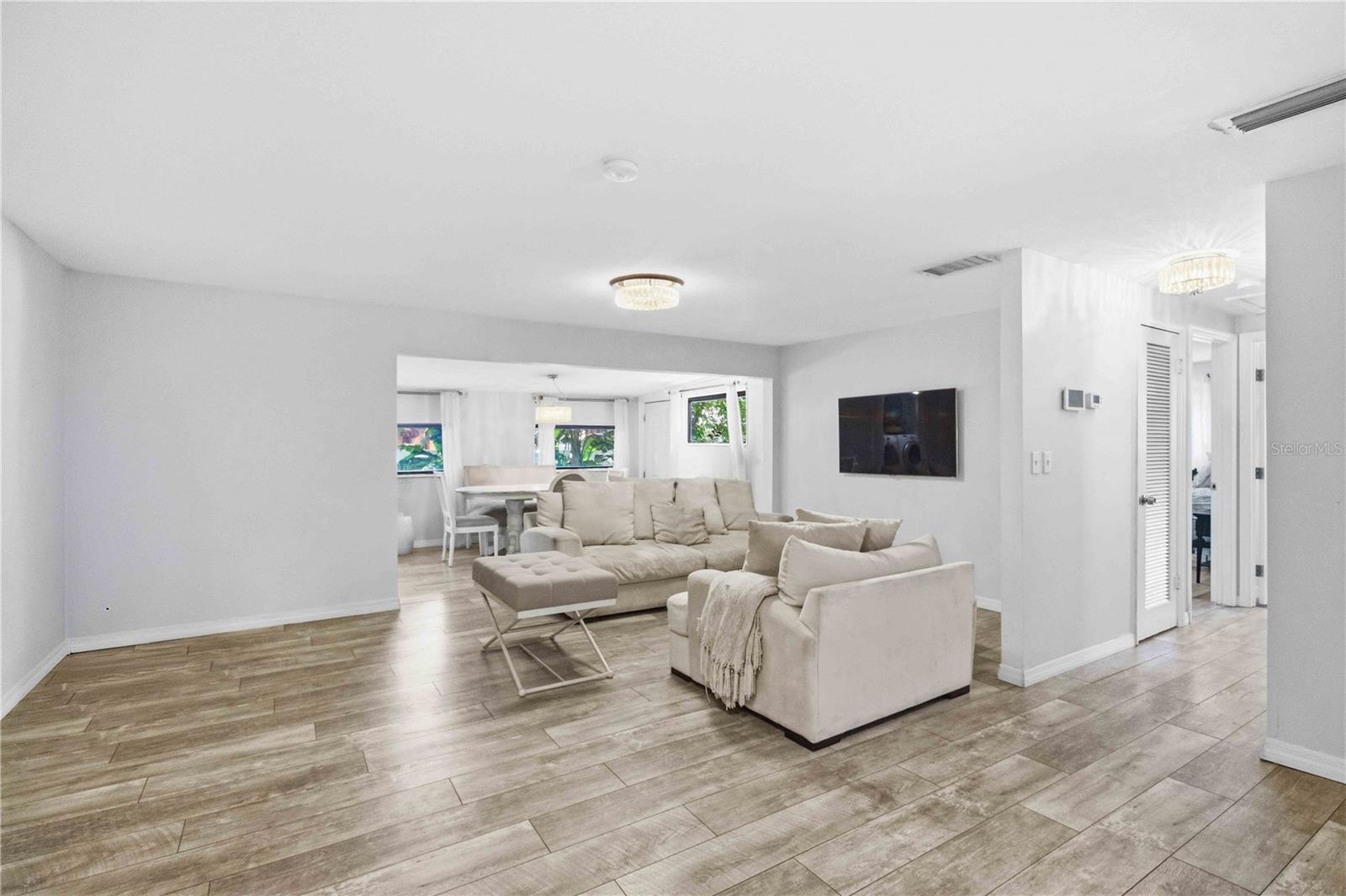 603 60th, Bradenton, FL 34207