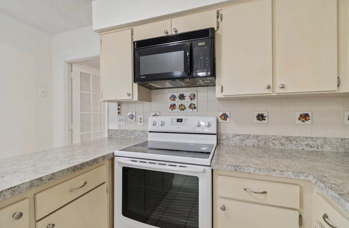 7516 Cortez, Tampa, FL 33614
