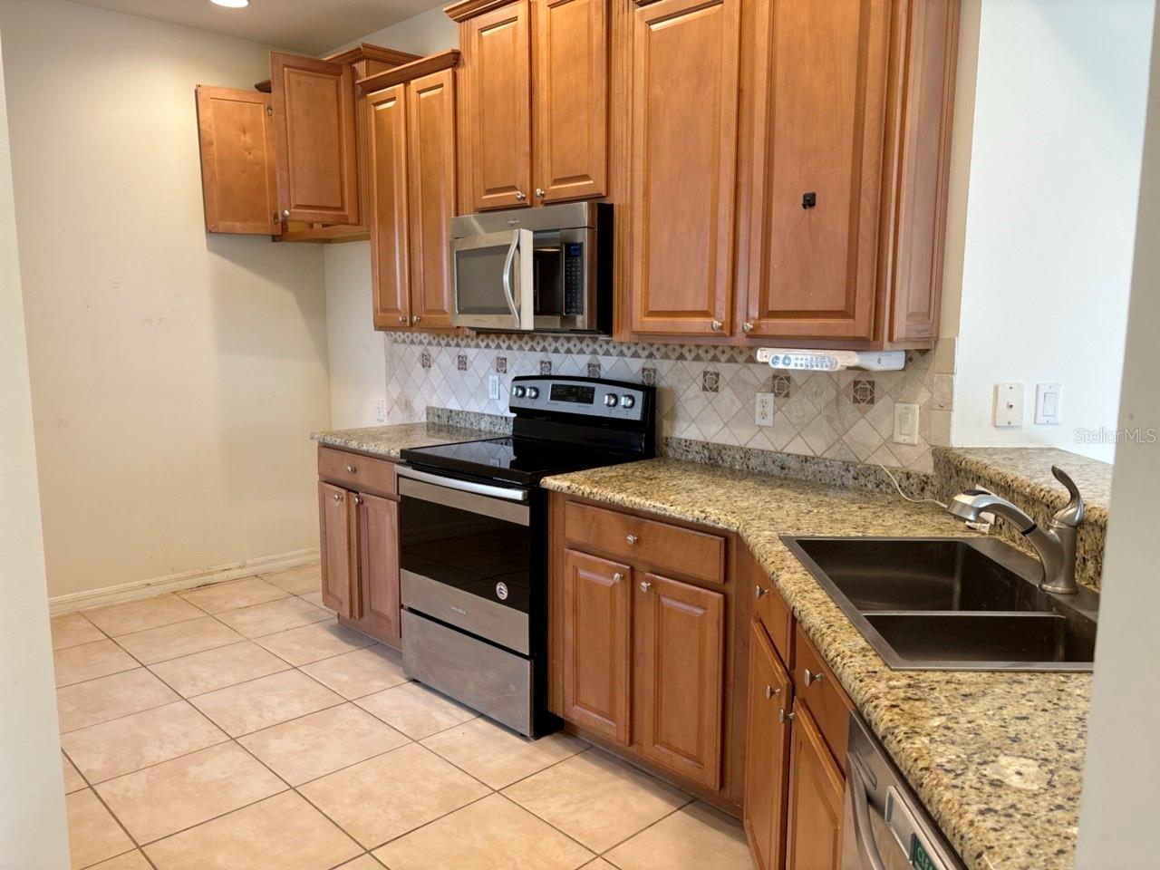 229 Shell Falls, Apollo Beach, FL 33572
