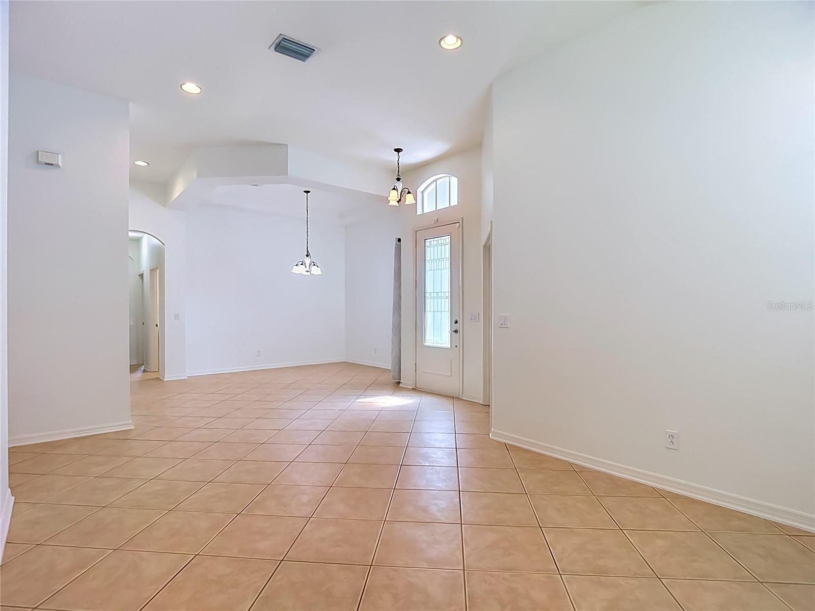220 Ronja, Valrico, FL 33594