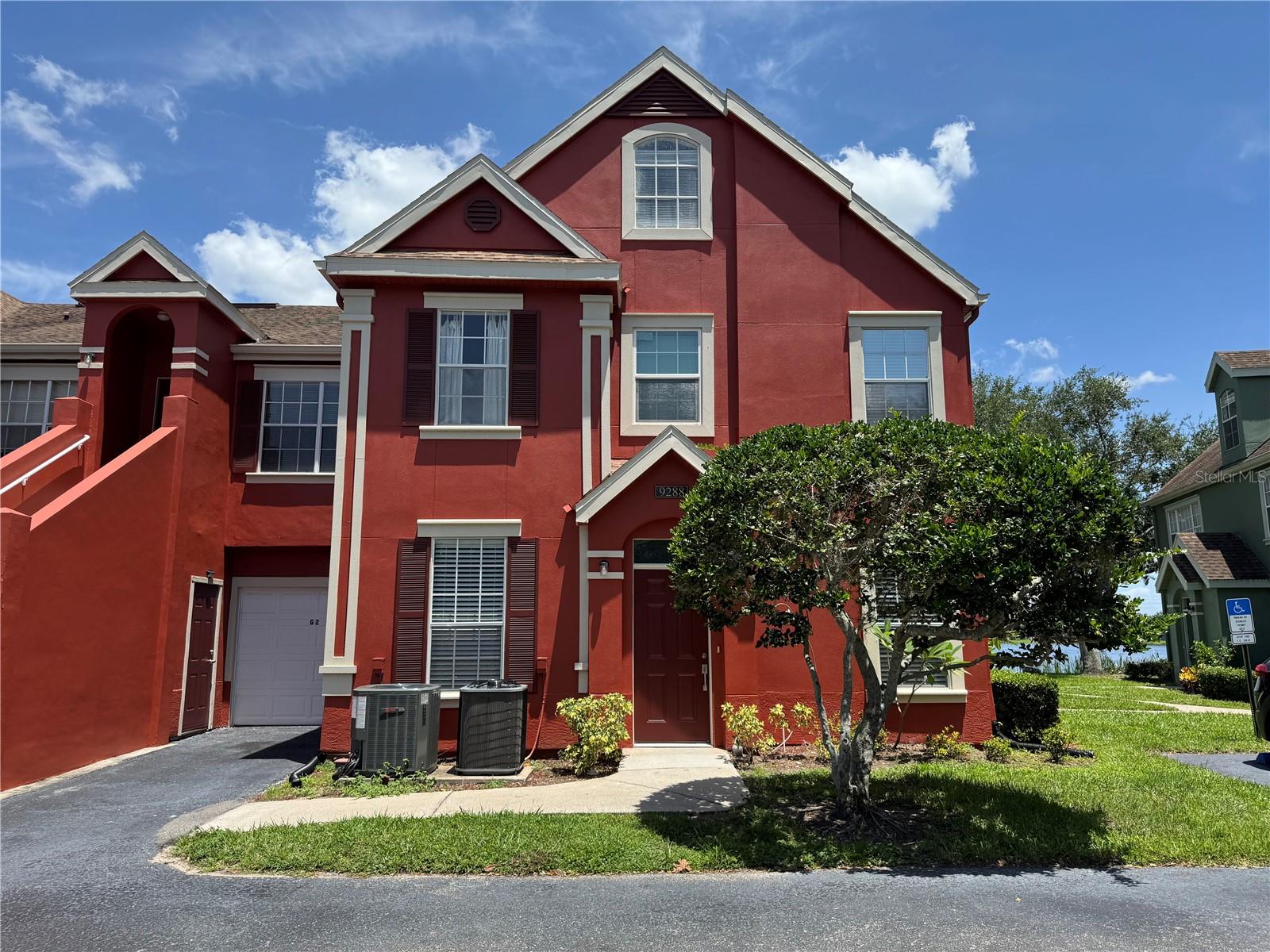 9288 Lake Chase Island, Tampa, FL 33626