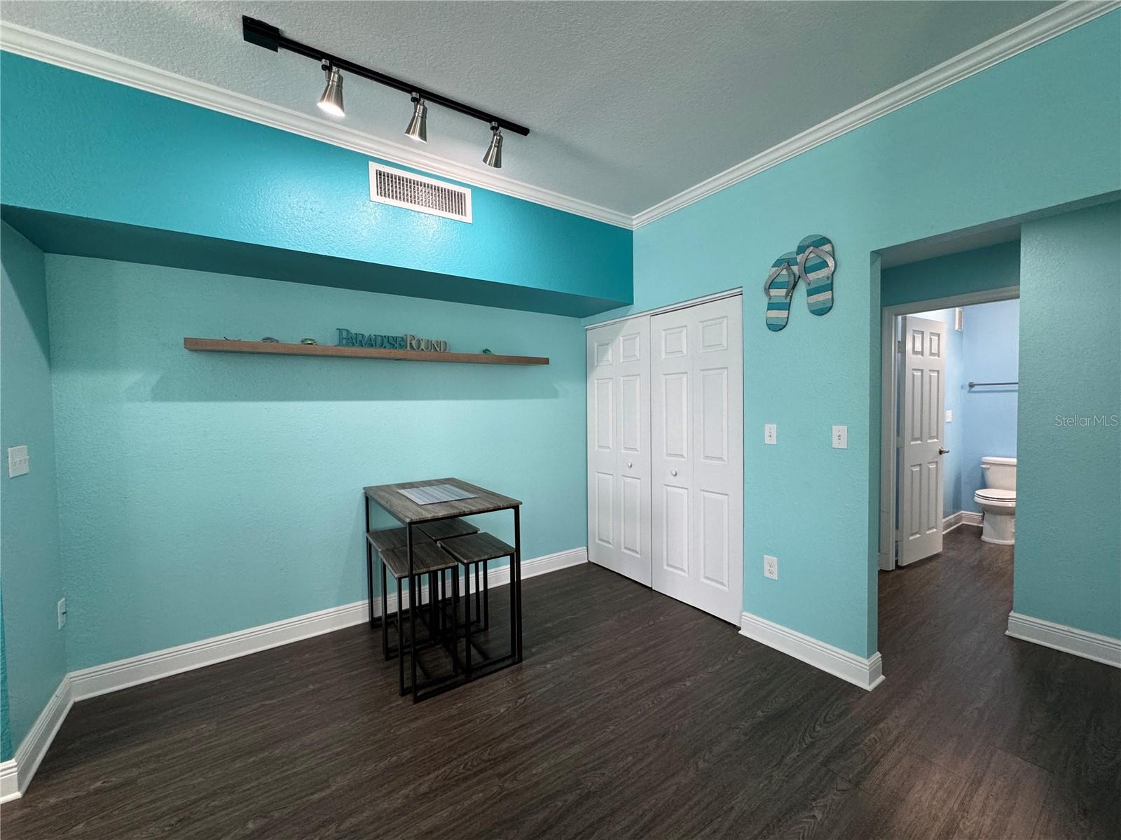 9288 Lake Chase Island, Tampa, FL 33626