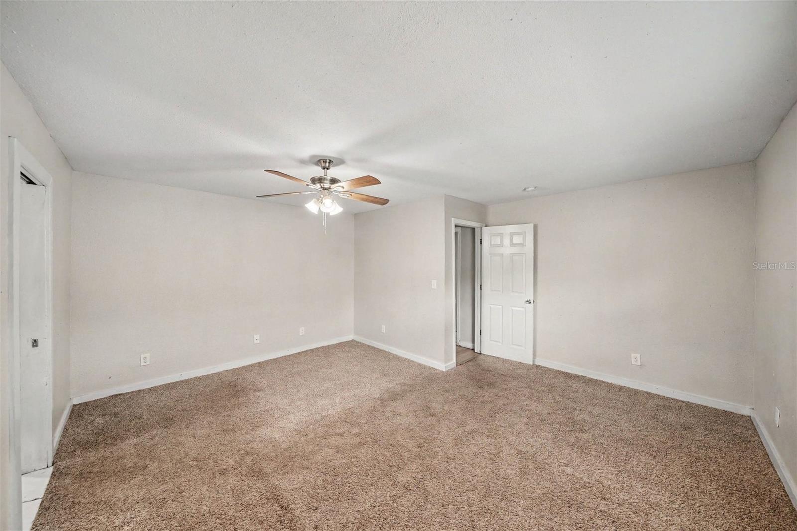 920 Dr Martin Luther King Jr, Tampa, FL 33603
