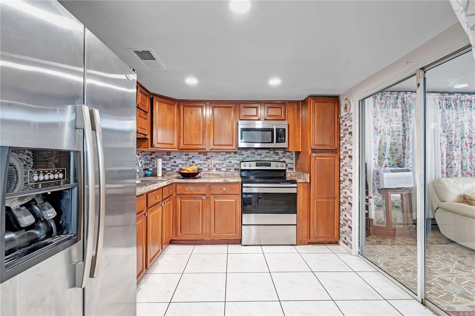9824 Surrey Ridge, Orlando, FL 32825