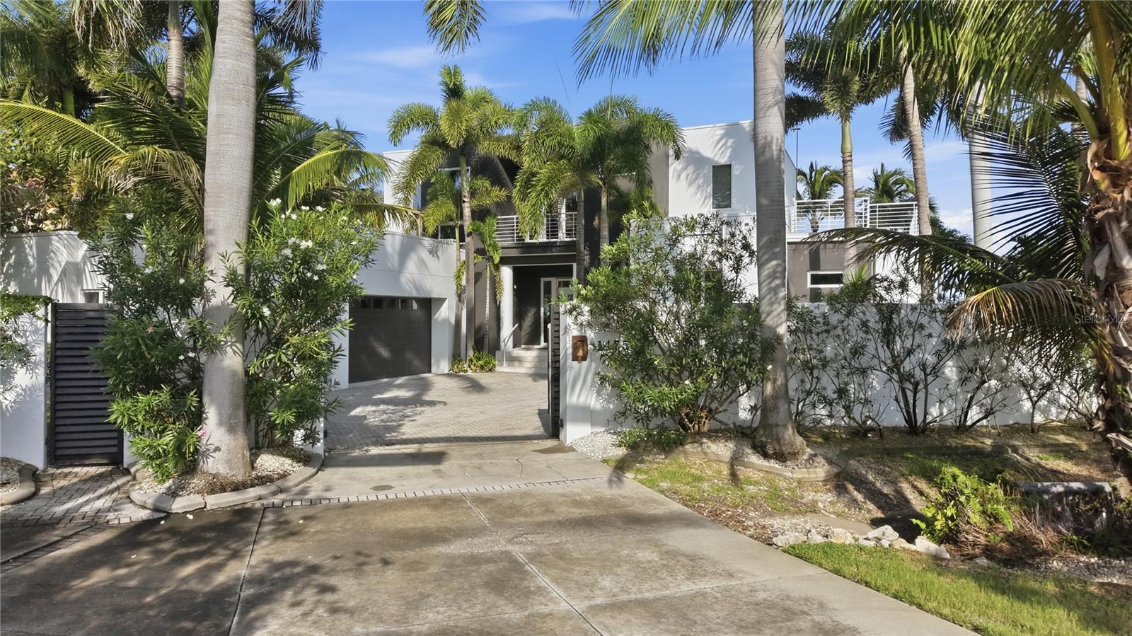 1475 John Ringling, Sarasota, FL 34236