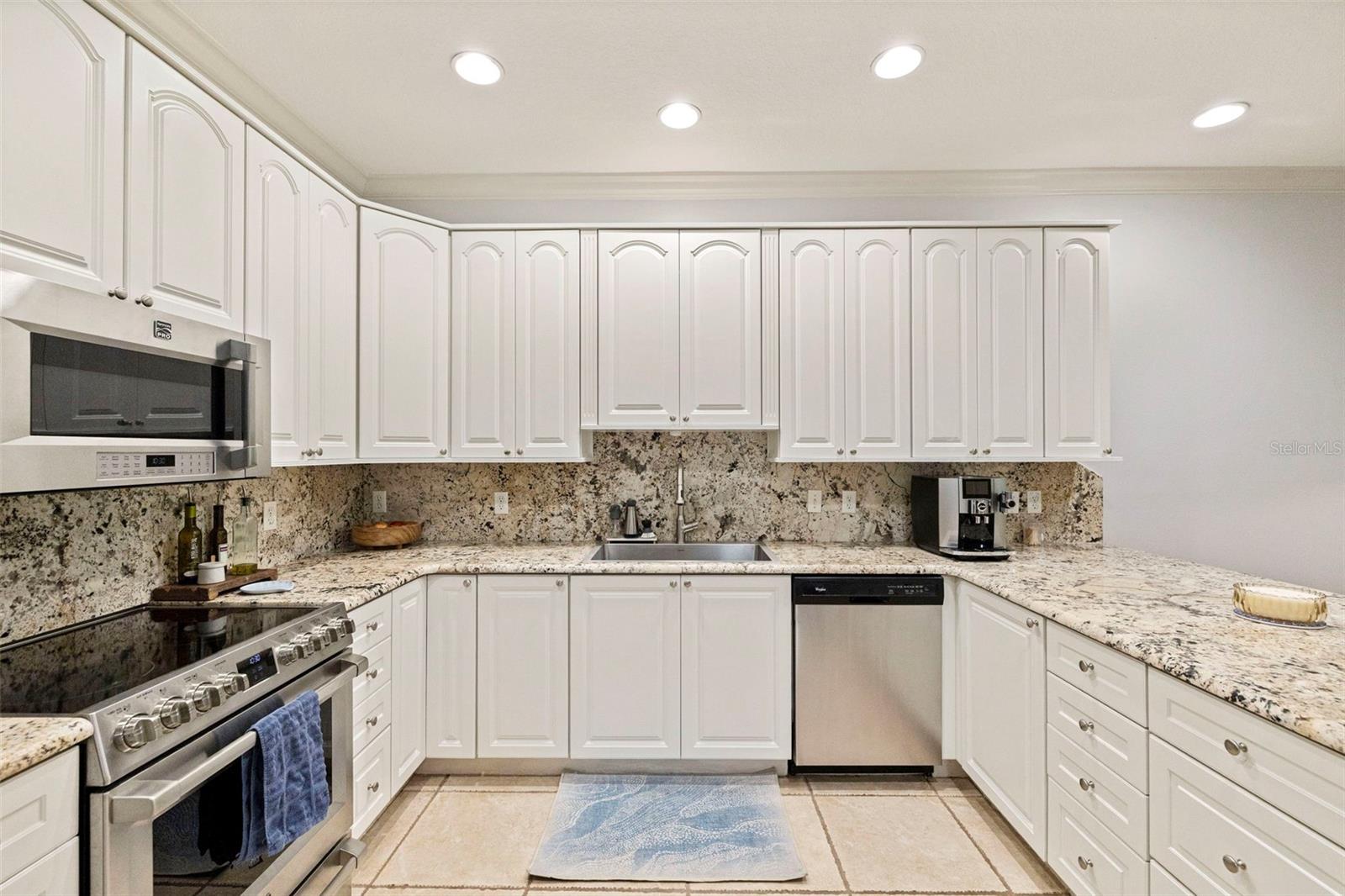 123 Valencia, St Petersburg, FL 33716
