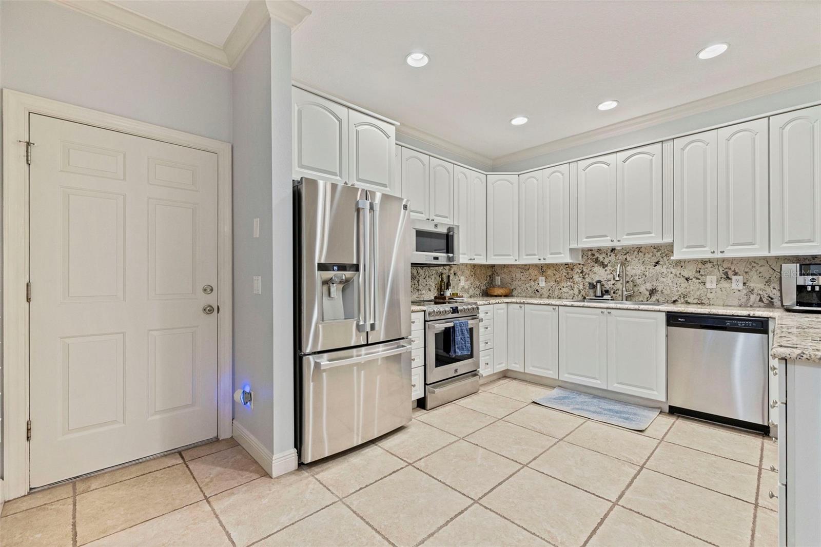 123 Valencia, St Petersburg, FL 33716