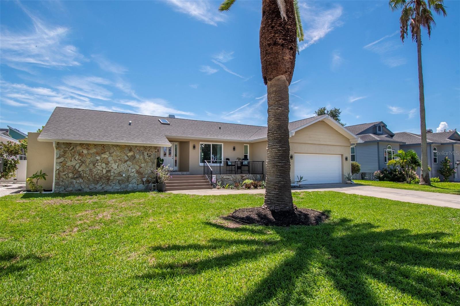851 3rd, Tierra Verde, FL 33715