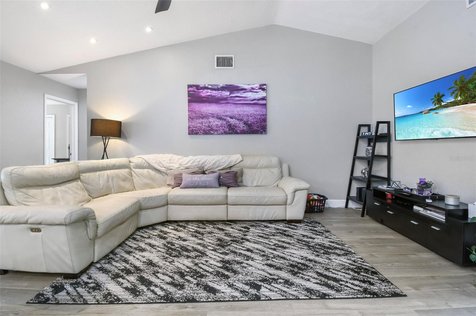 851 3rd, Tierra Verde, FL 33715
