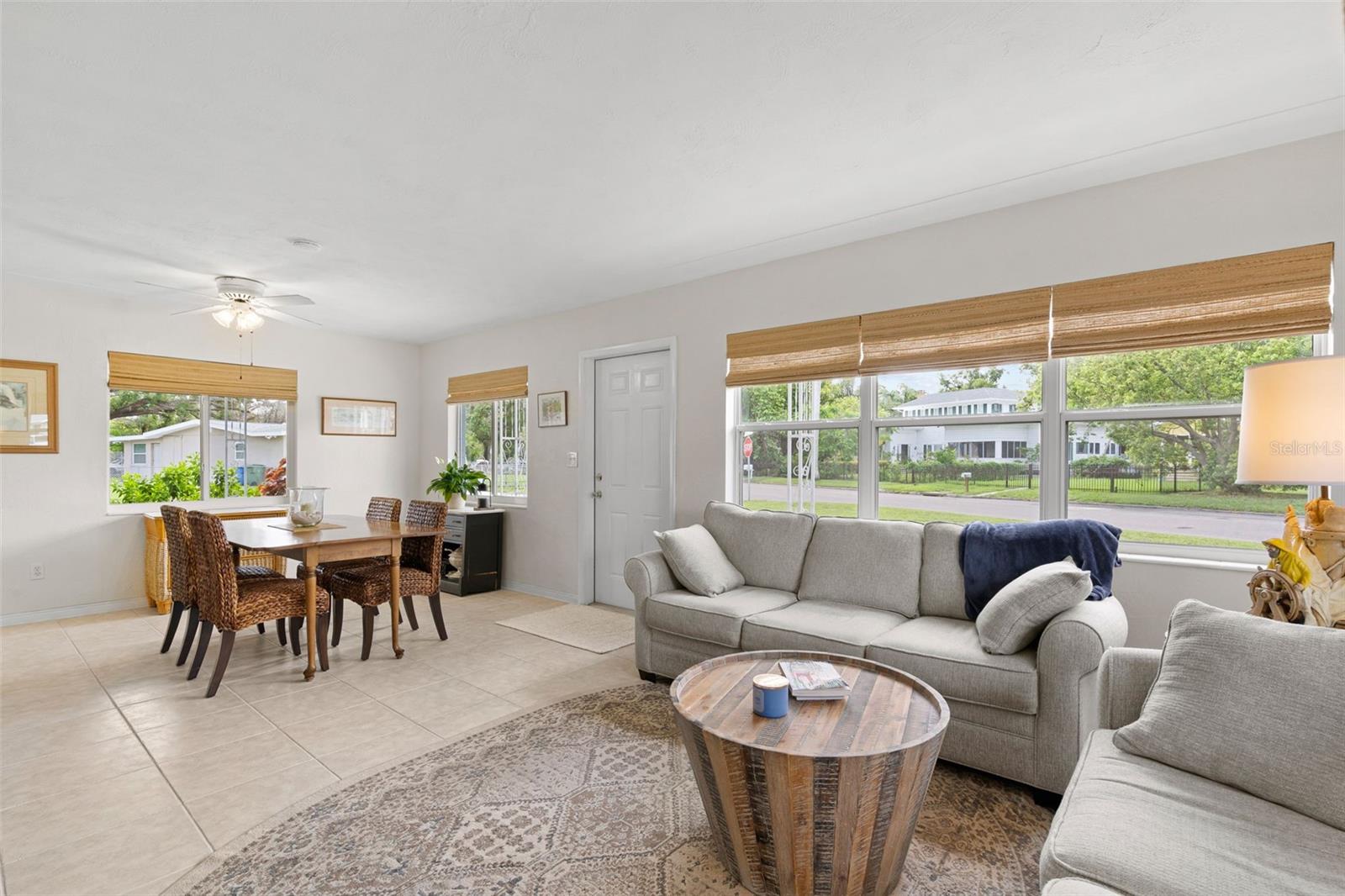 2237 2nd, Bradenton, FL 34208