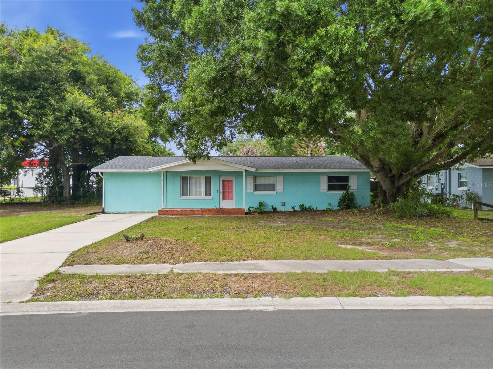 120 E Hoffman St, Lake Alfred, FL 33850