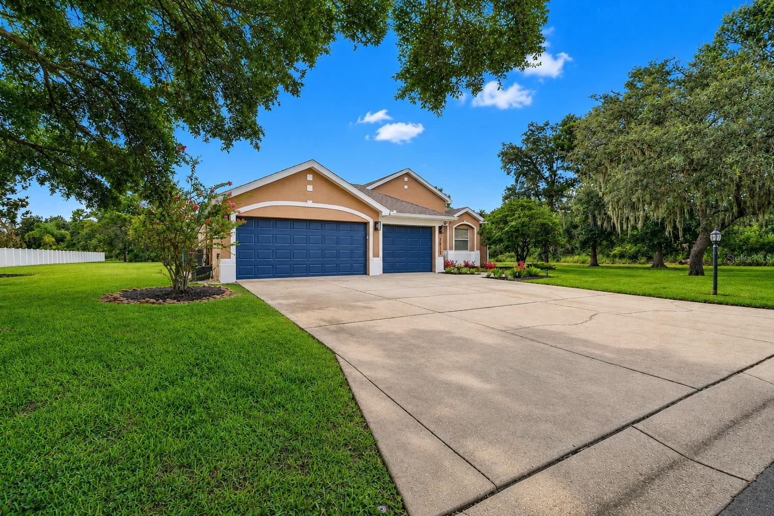 2813 Hampton Place, Plant City, FL 33566