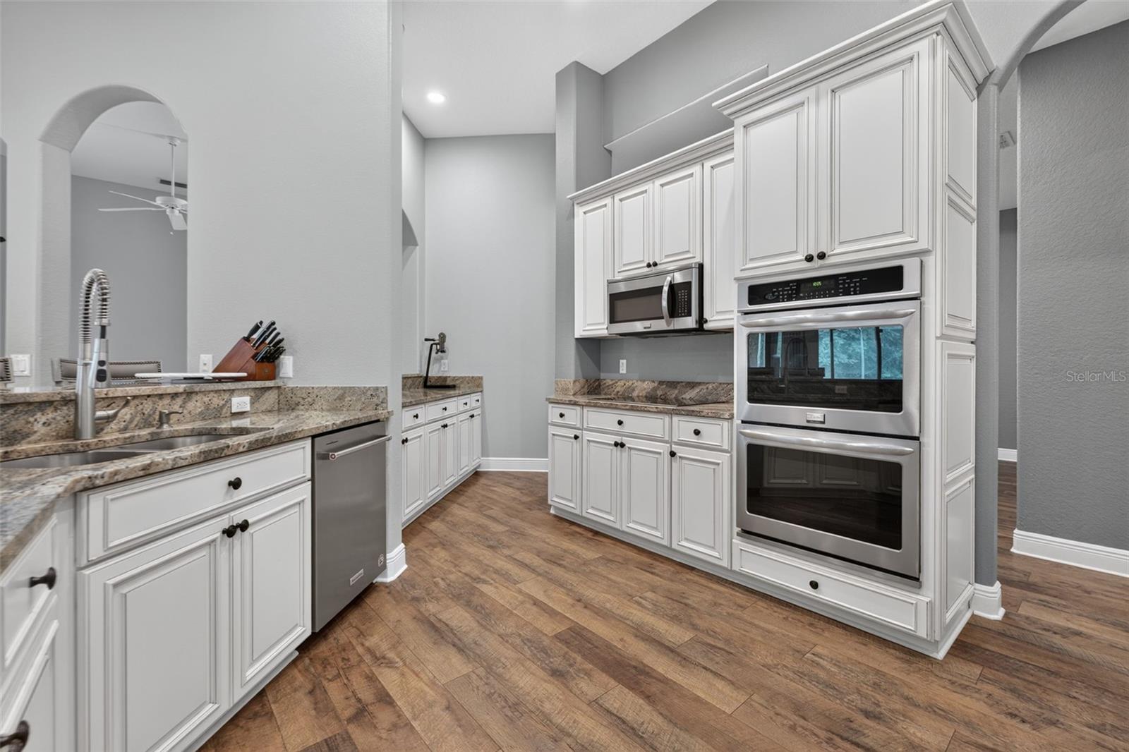 2813 Hampton Place, Plant City, FL 33566