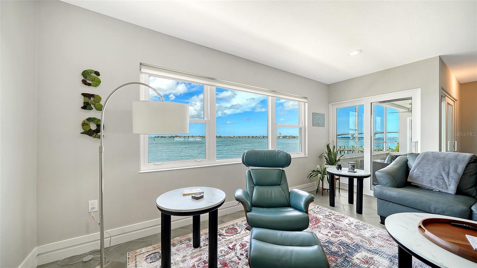 400 Golden Gate Unit 22, Sarasota, FL 34236
