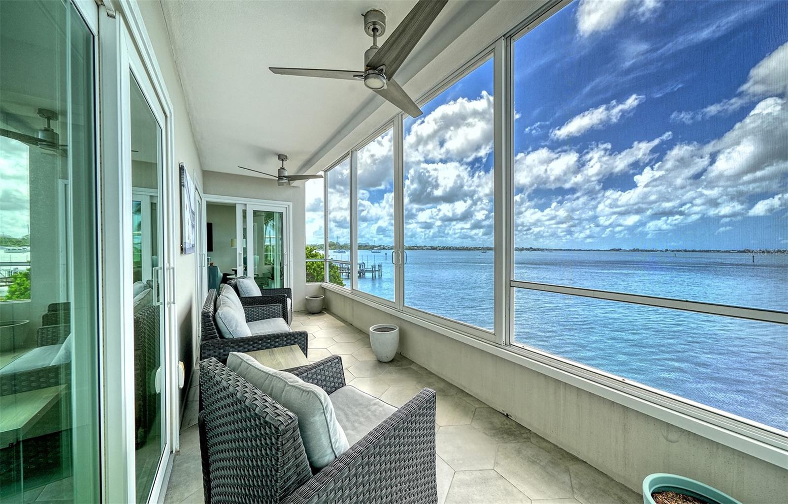 400 Golden Gate Unit 22, Sarasota, FL 34236