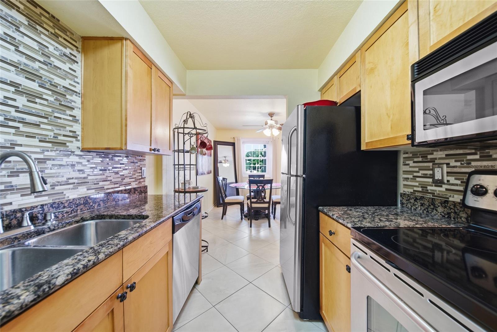 5092 Beach Unit A, St Petersburg, FL 33705