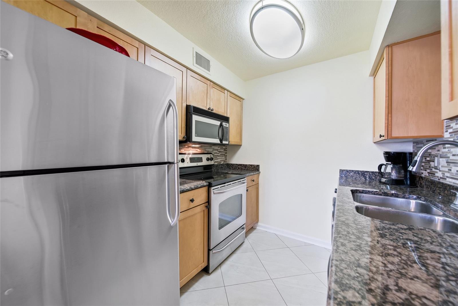 5092 Beach Unit A, St Petersburg, FL 33705