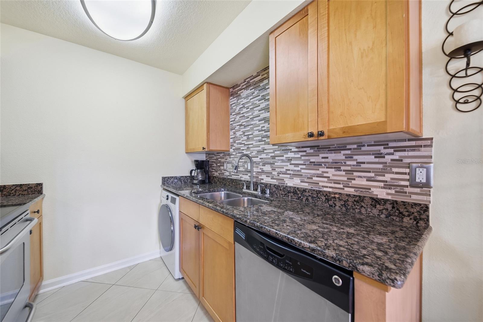5092 Beach Unit A, St Petersburg, FL 33705