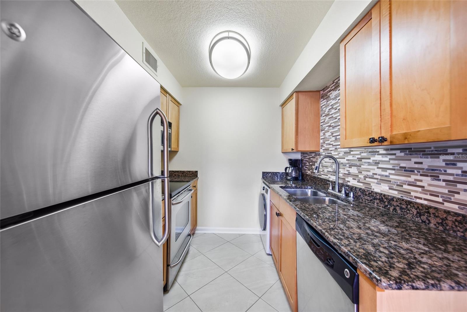 5092 Beach Unit A, St Petersburg, FL 33705