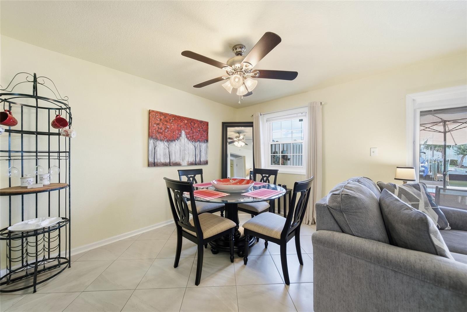 5092 Beach Unit A, St Petersburg, FL 33705