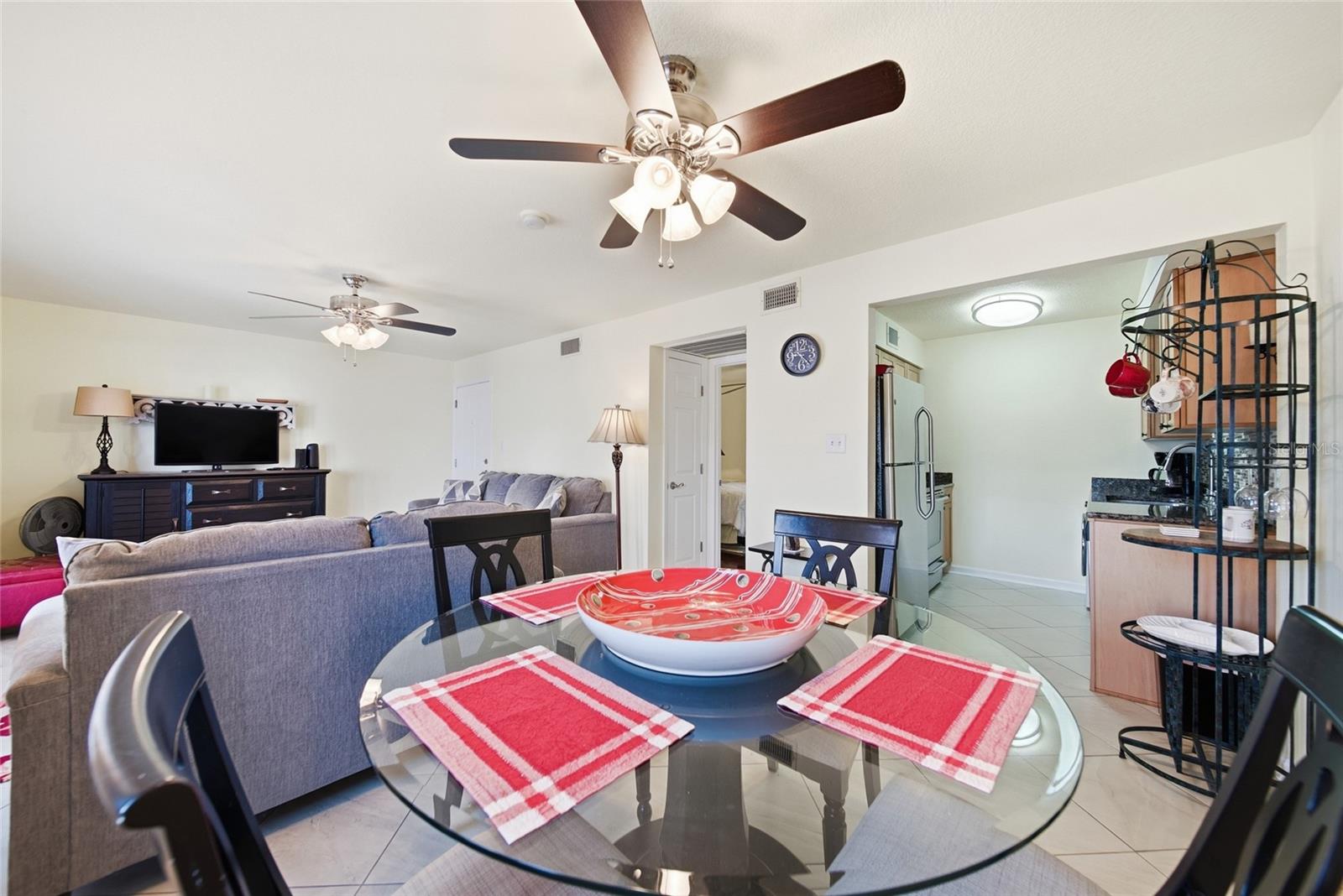 5092 Beach Unit A, St Petersburg, FL 33705