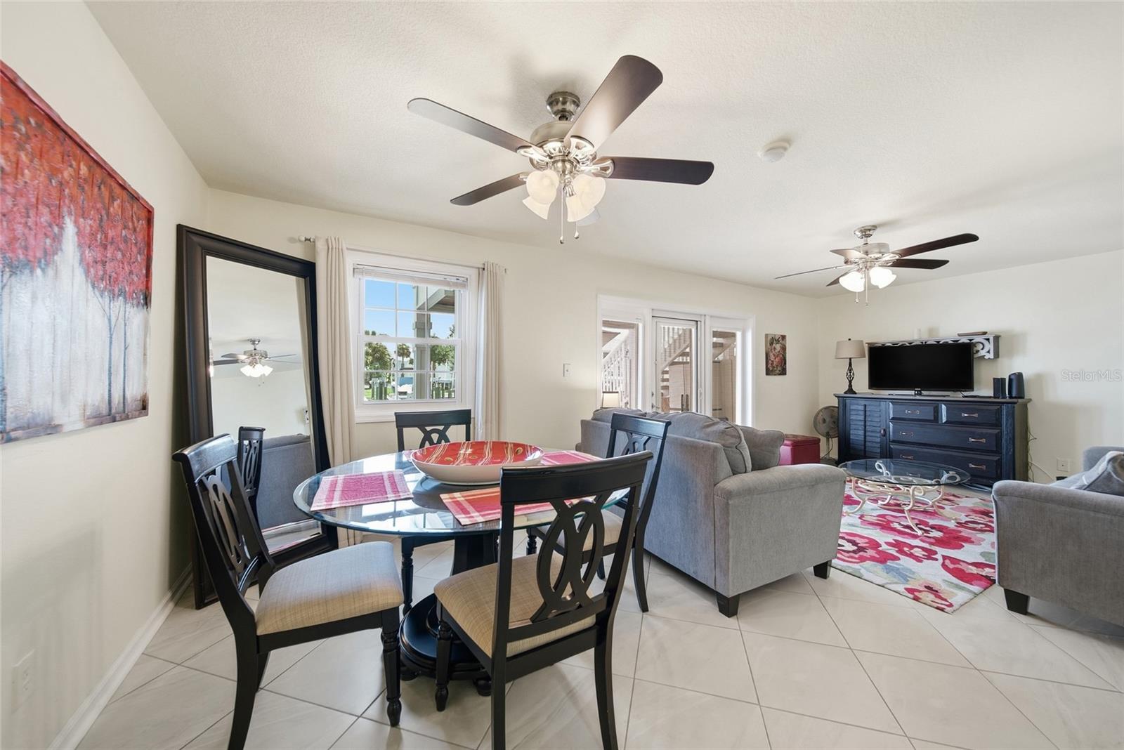 5092 Beach Unit A, St Petersburg, FL 33705