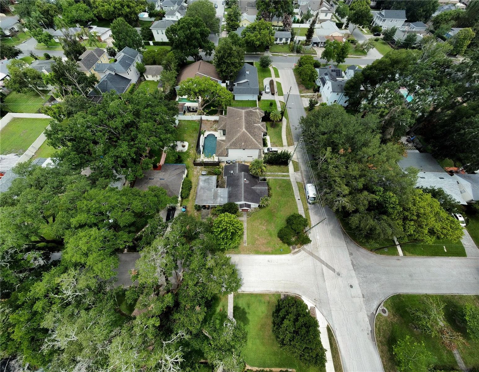 2942 Helen, Orlando, FL 32804