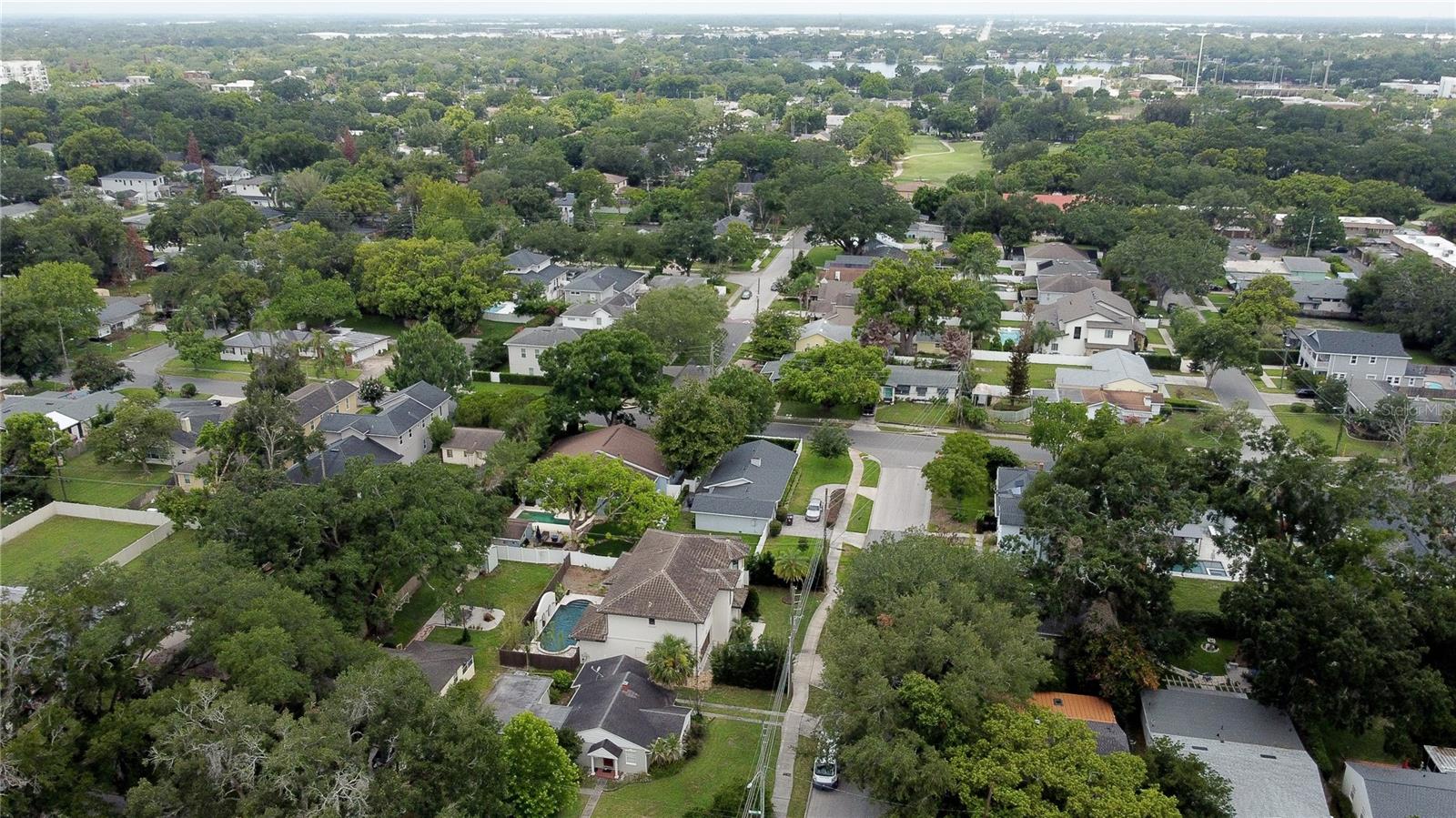 2942 Helen, Orlando, FL 32804