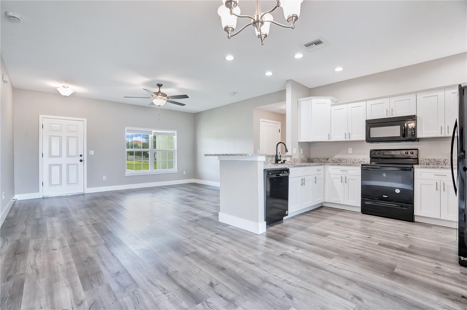 8833 Hampshire, Sebring, FL 33876