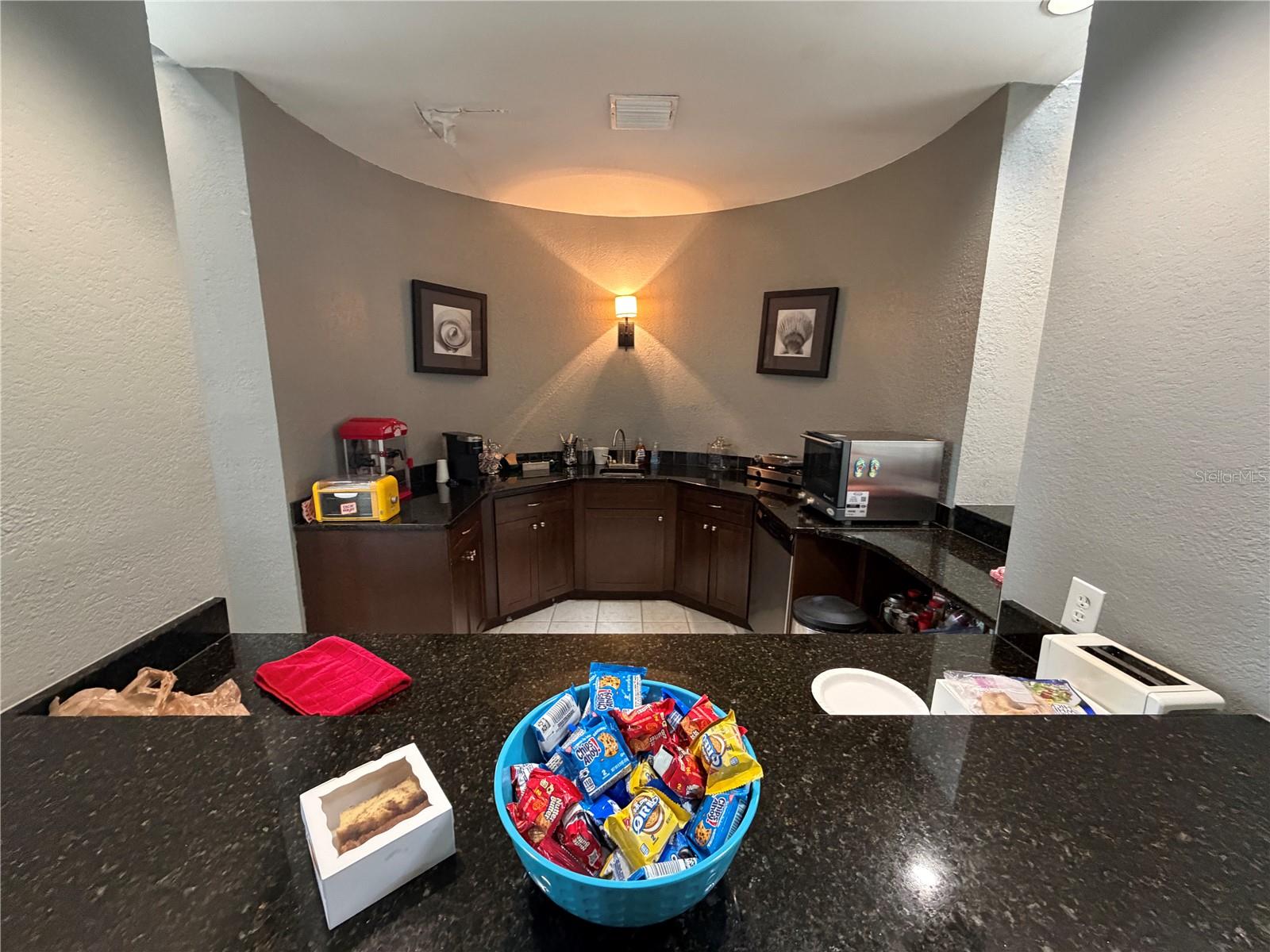 10200 Gandy Unit 418, St Petersburg, FL 33702