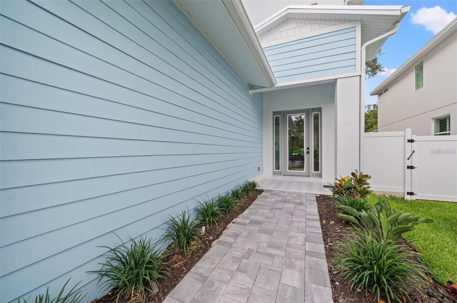 1647 Siesta, Sarasota, FL 34239