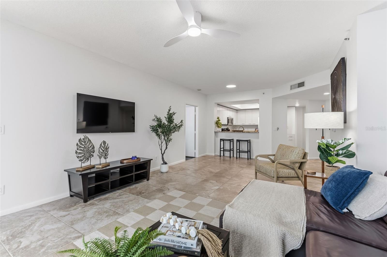 1540 Gulf Unit 1004, Clearwater Beach, FL 33767