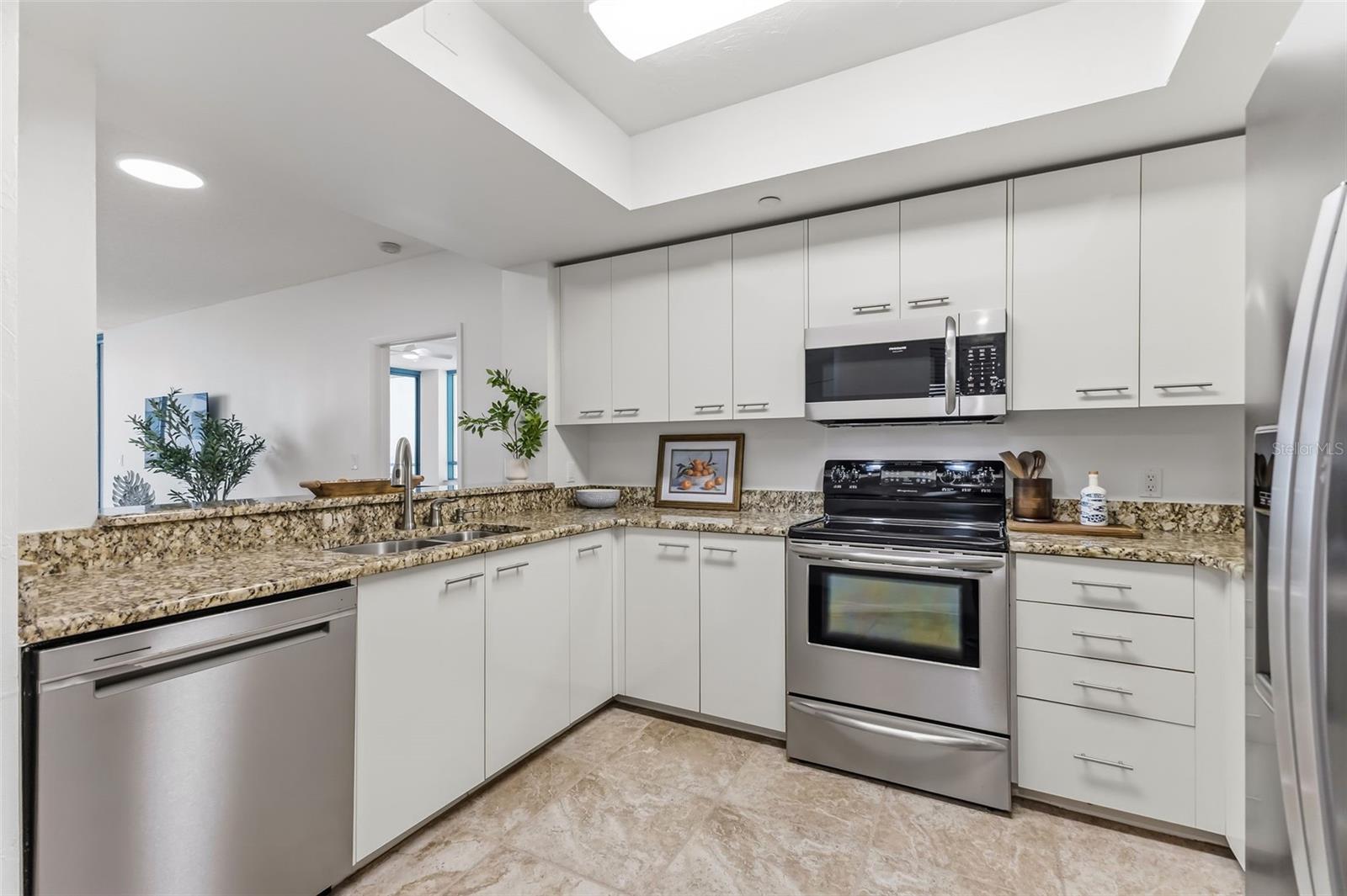 1540 Gulf Unit 1004, Clearwater Beach, FL 33767
