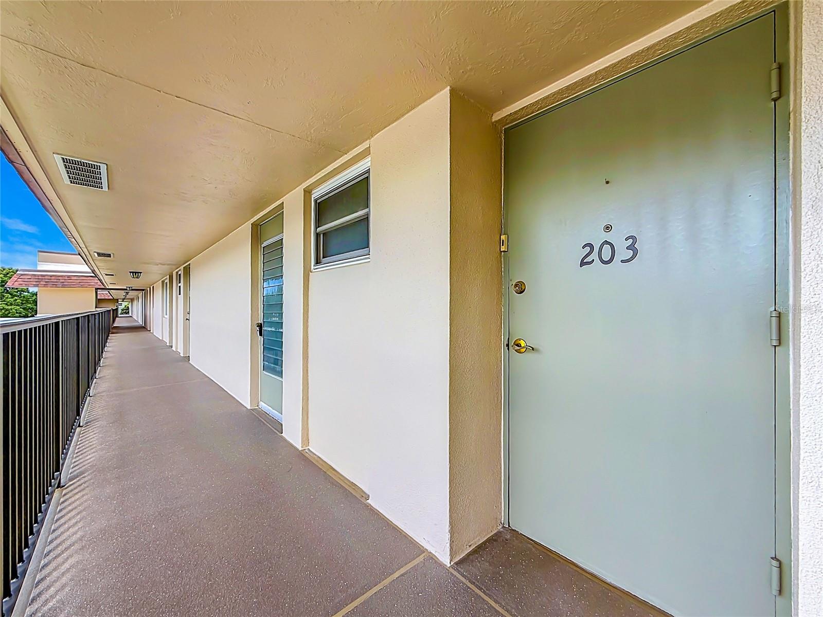 9945 47th Unit 203, St Petersburg, FL 33708