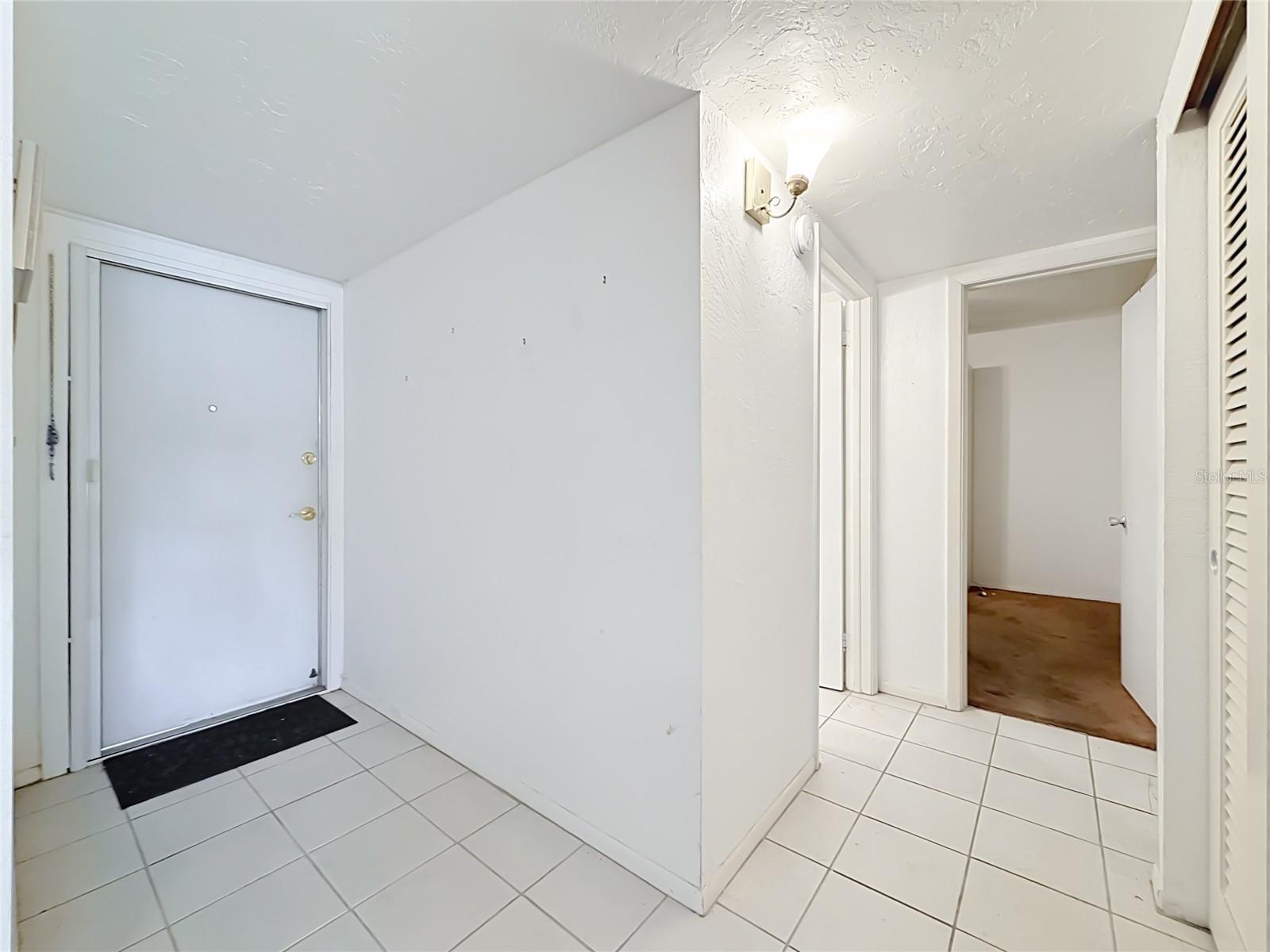 9945 47th Unit 203, St Petersburg, FL 33708