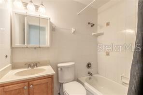 102 Peninsula Unit 201, Daytona Beach, FL 32118