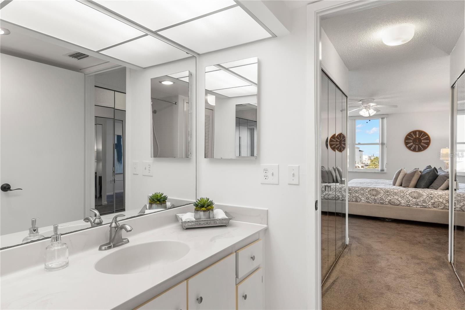 400 Island Unit 503, Clearwater Beach, FL 33767
