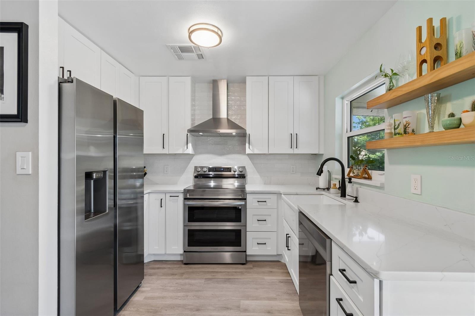 4185 Whiting, St Petersburg, FL 33705