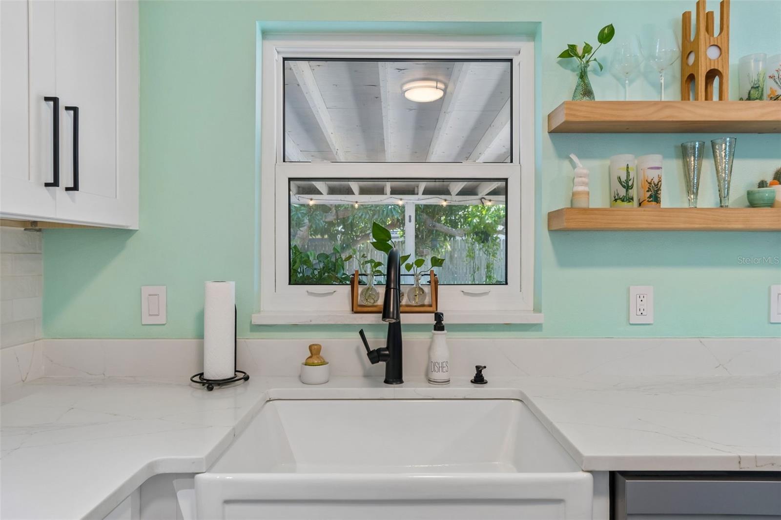 4185 Whiting, St Petersburg, FL 33705