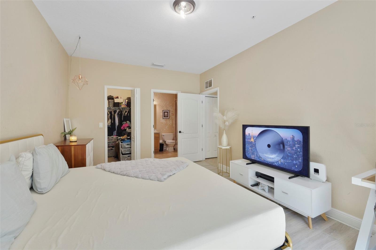 3719 Lake Orlando Unit 2, Orlando, FL 32808