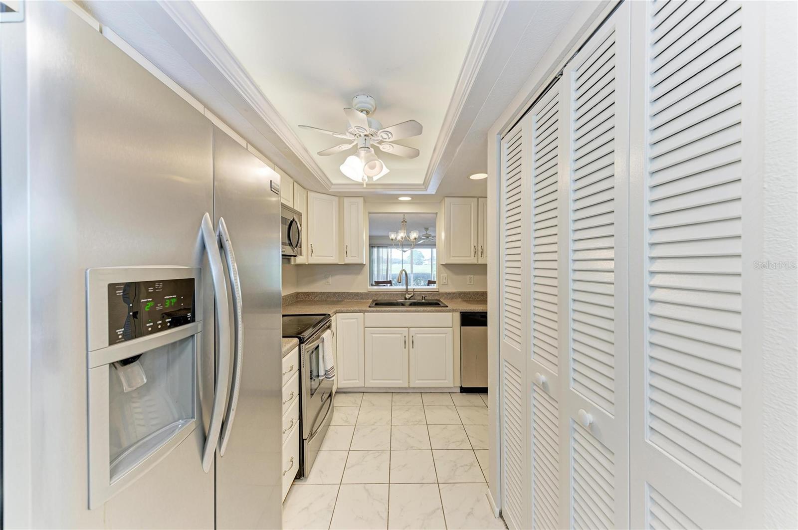 6999 Country Club Unit 123, Sarasota, FL 34243
