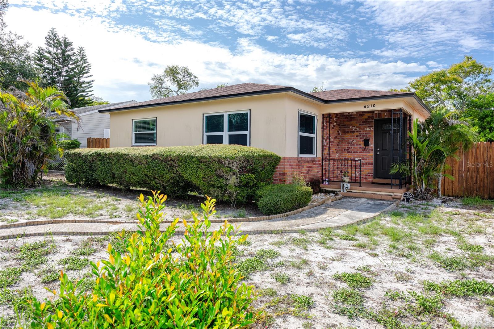 6210 4th, St Petersburg, FL 33707