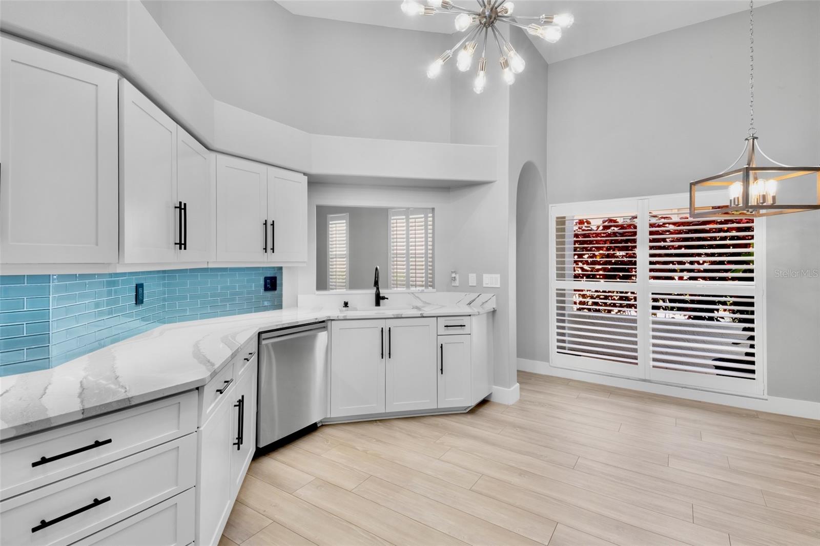 3761 Amapola, Sarasota, FL 34238