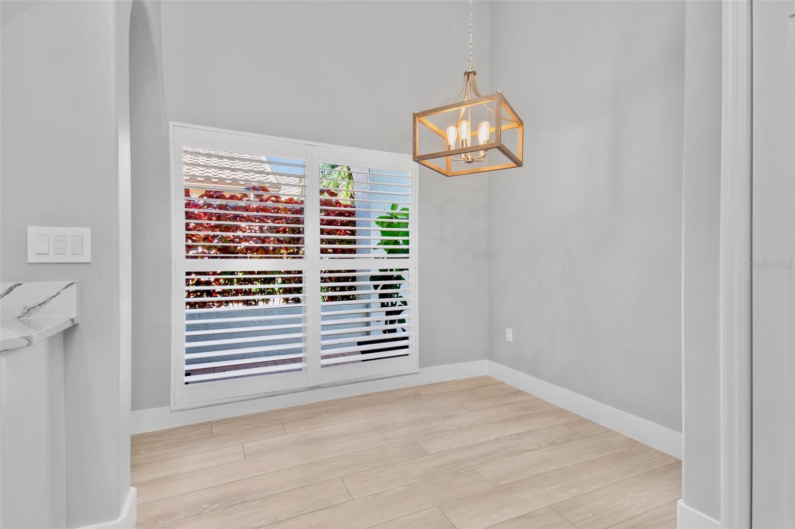 3761 Amapola, Sarasota, FL 34238