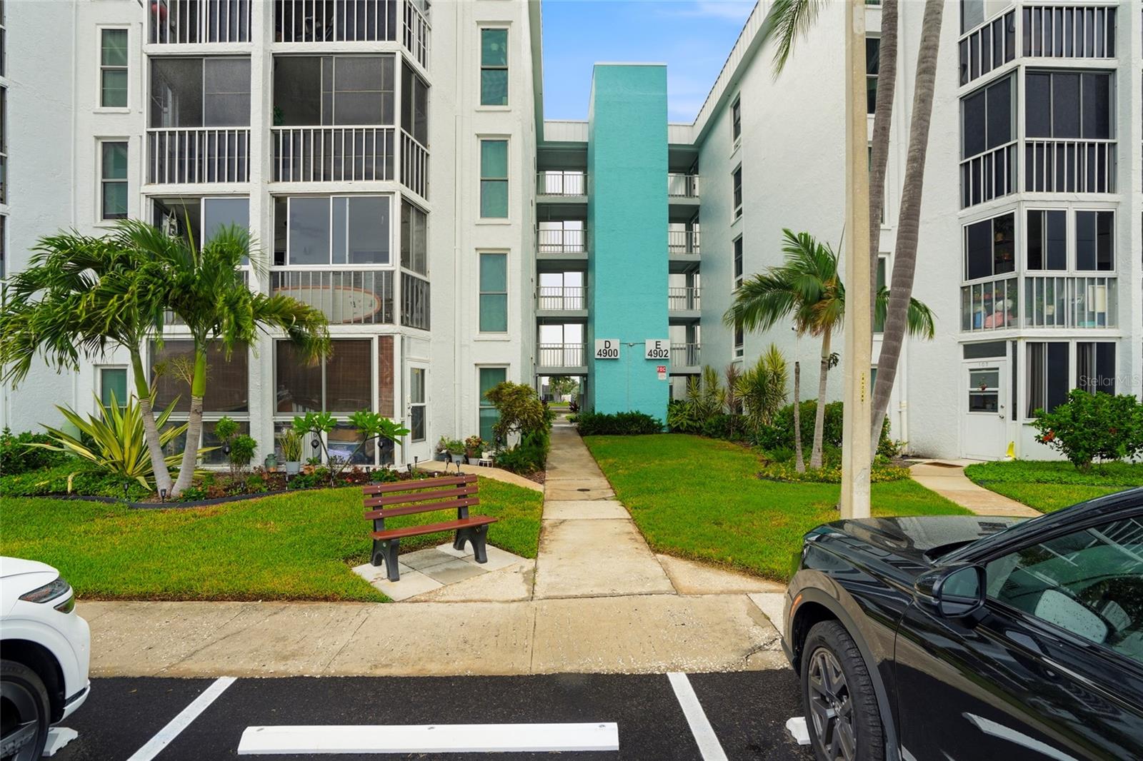4900 38th Unit 404, St Petersburg, FL 33711