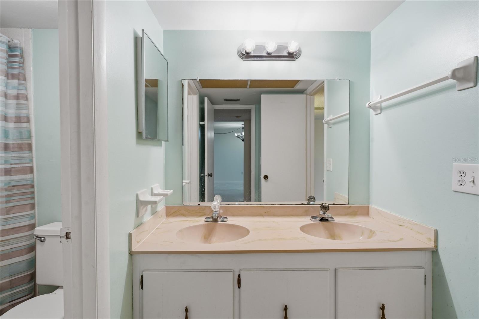 4900 38th Unit 404, St Petersburg, FL 33711
