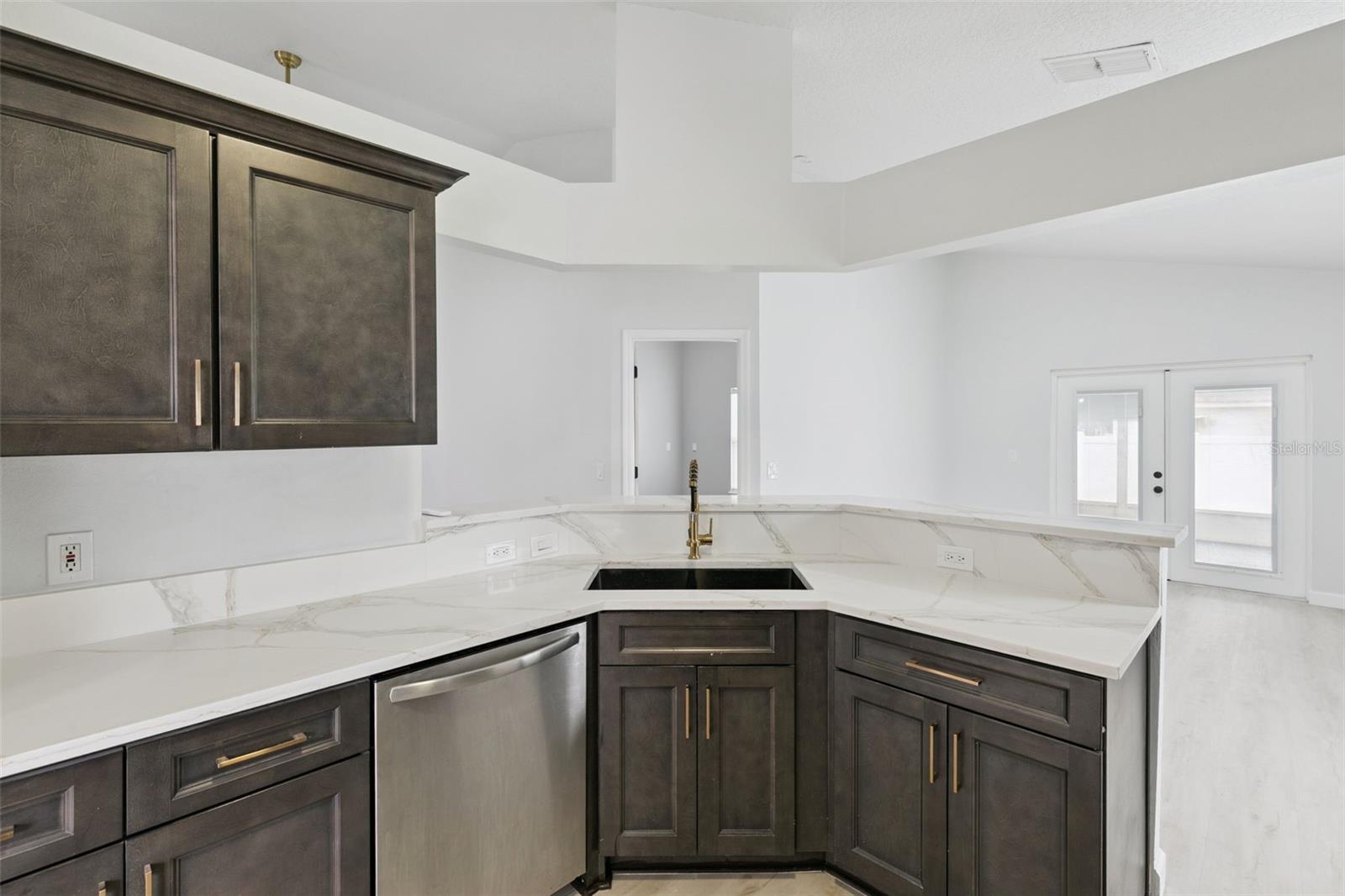 14426 Lake Price, Orlando, FL 32826